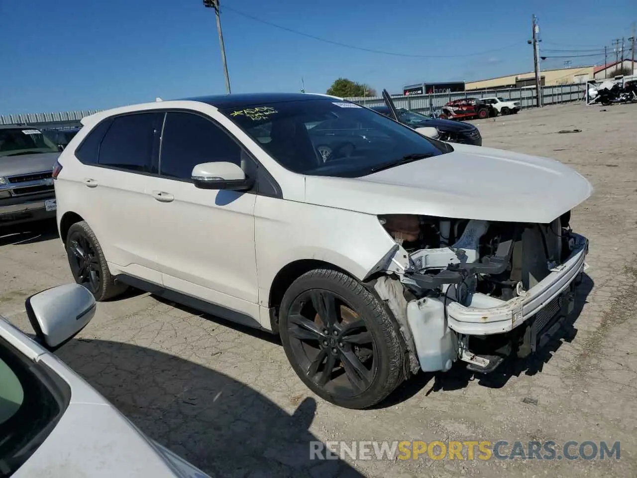 4 Photograph of a damaged car 2FMPK4AP6KBB68167 FORD EDGE 2019