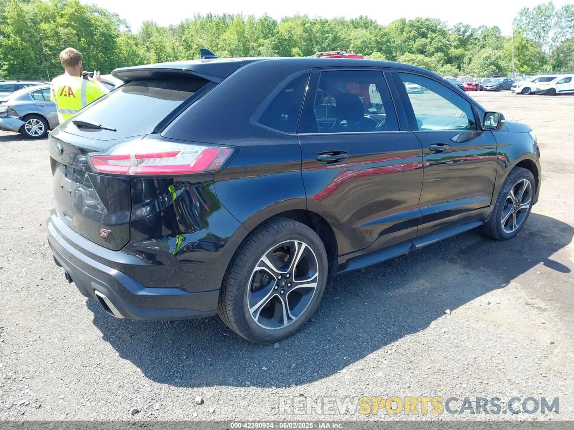 4 Photograph of a damaged car 2FMPK4AP9KBB84685 FORD EDGE 2019