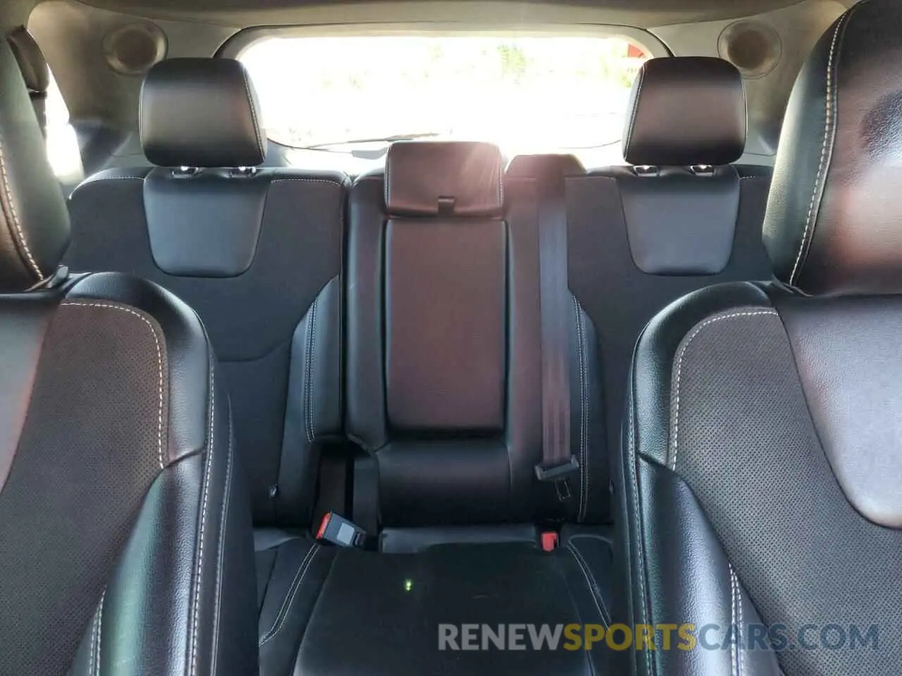 10 Photograph of a damaged car 2FMPK4APXKBB33910 FORD EDGE 2019