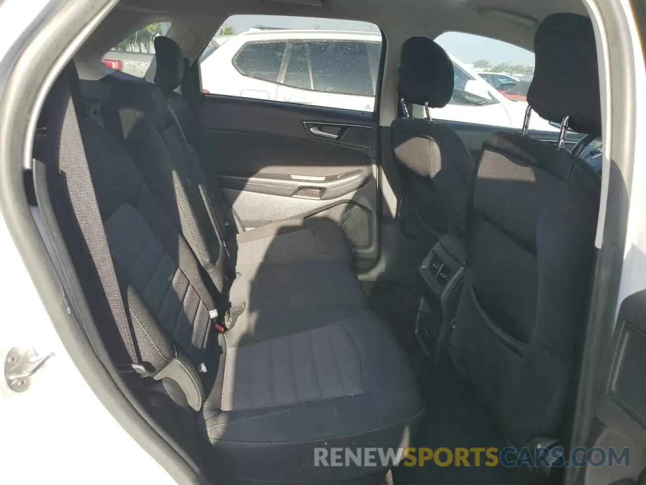 10 Photograph of a damaged car 2FMPK4G92KBB19301 FORD EDGE 2019