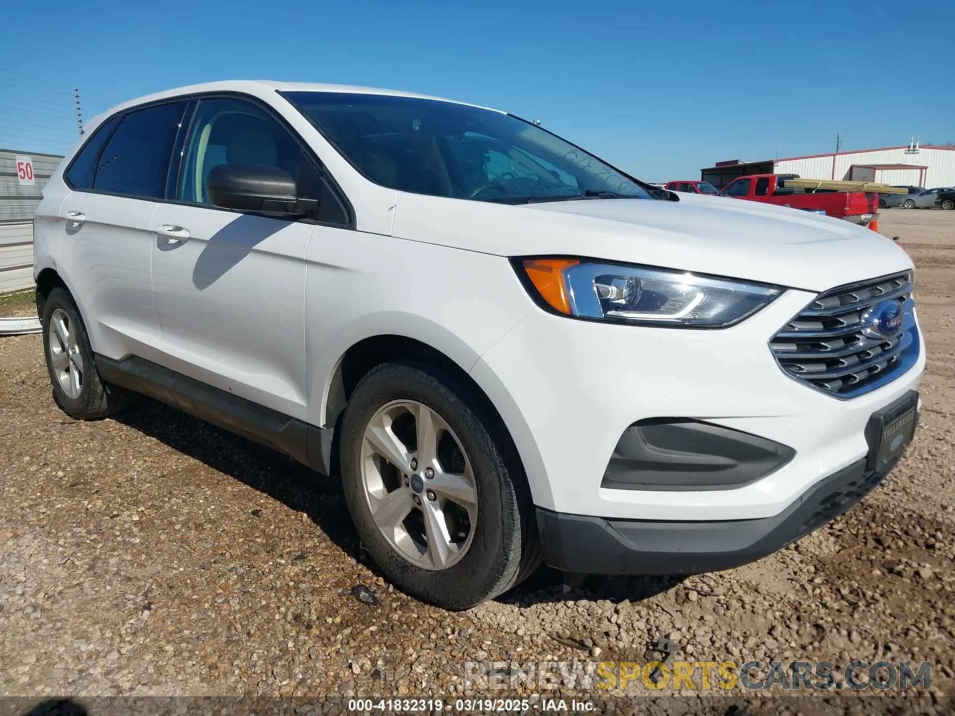 1 Photograph of a damaged car 2FMPK4G9XKBC24104 FORD EDGE 2019