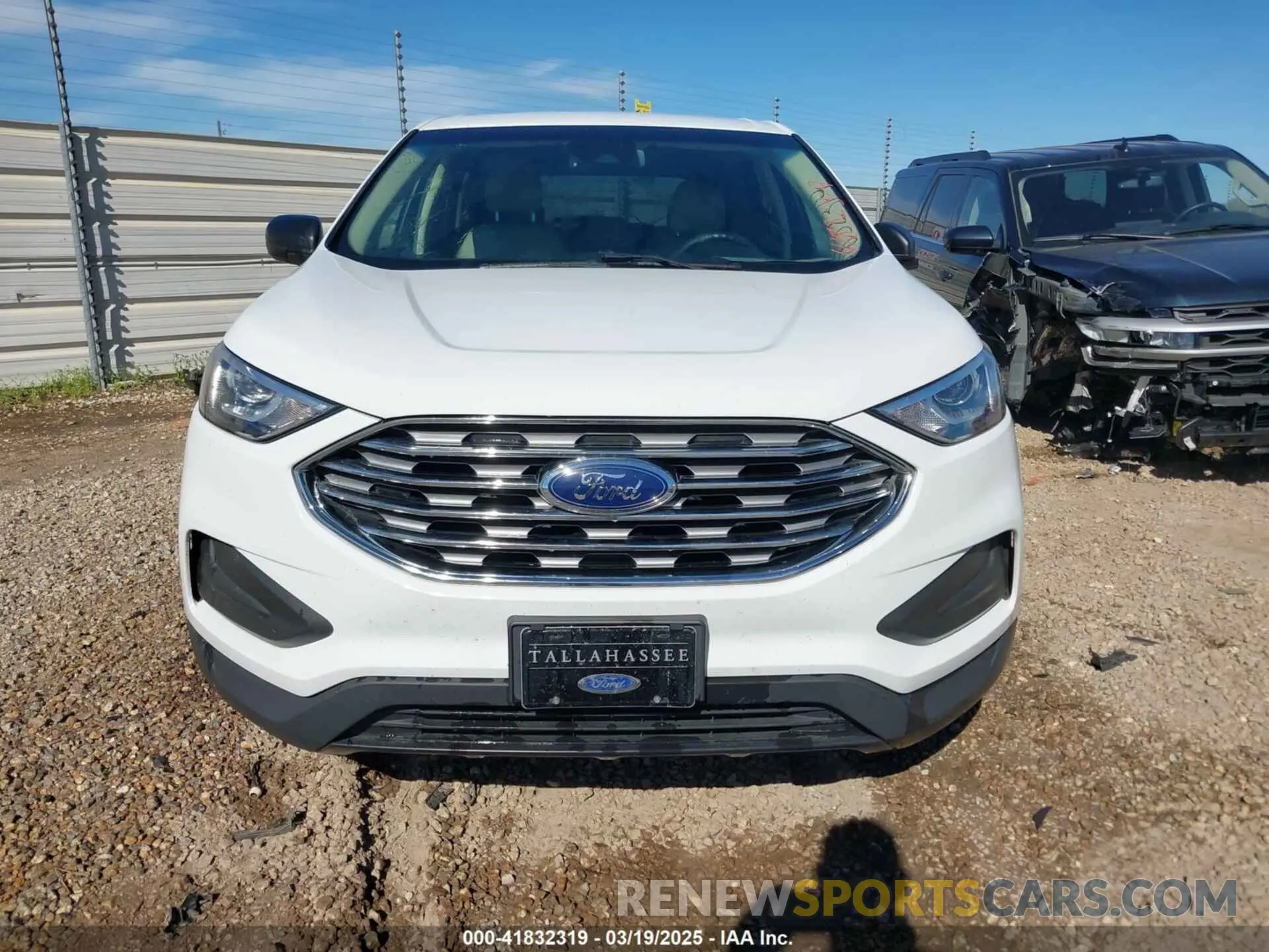 13 Photograph of a damaged car 2FMPK4G9XKBC24104 FORD EDGE 2019