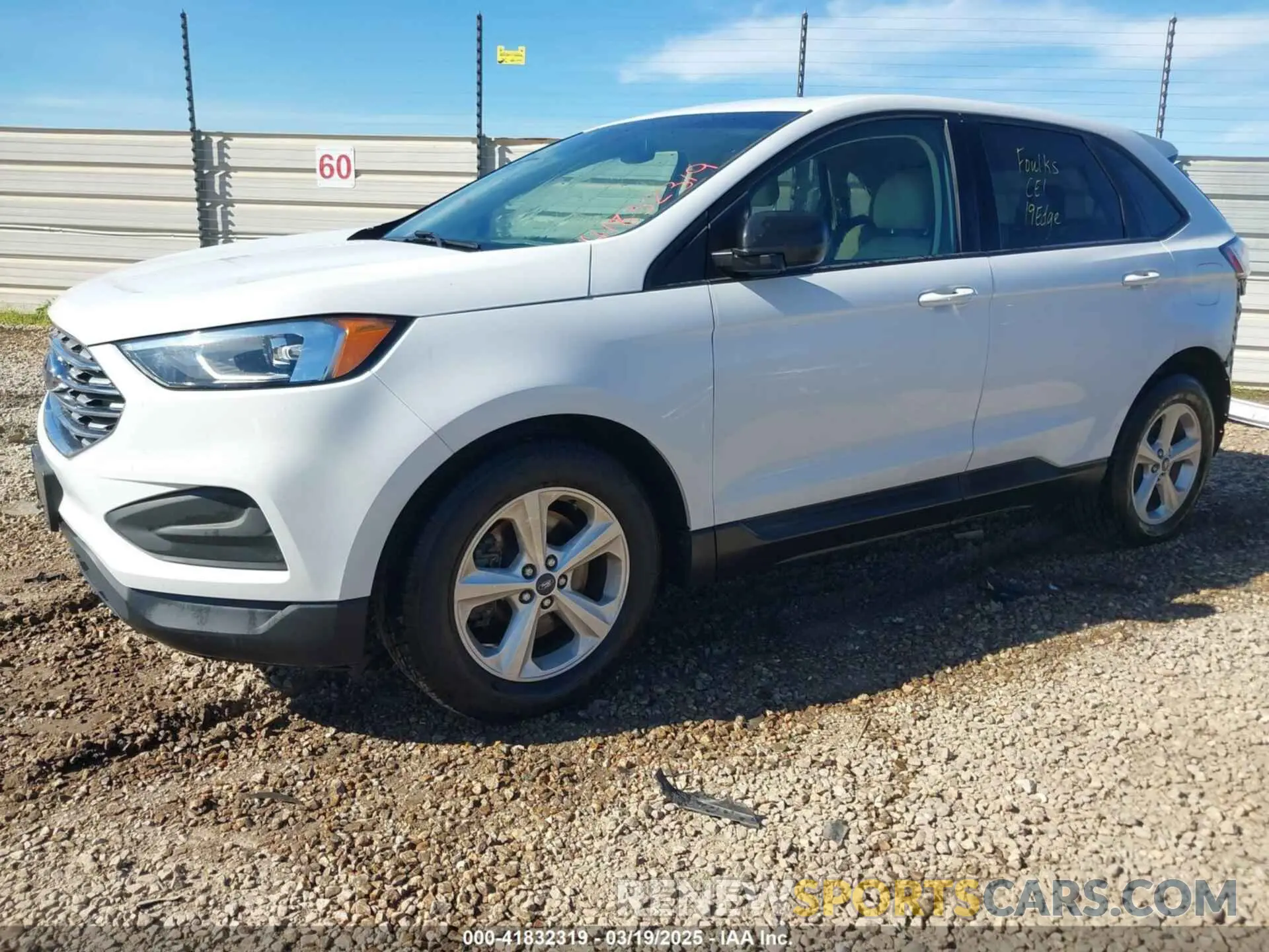 2 Photograph of a damaged car 2FMPK4G9XKBC24104 FORD EDGE 2019