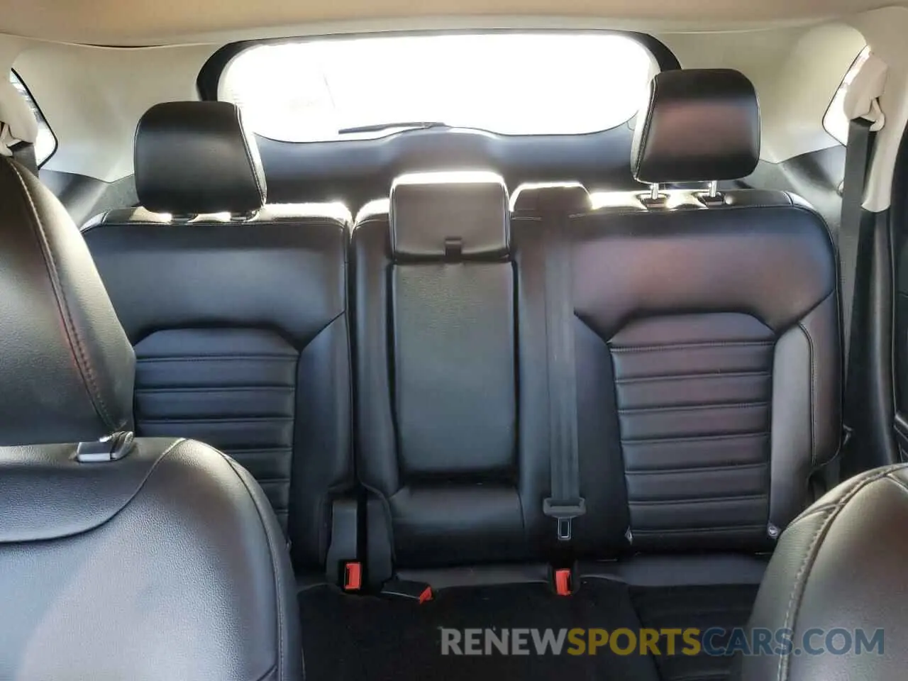 10 Photograph of a damaged car 2FMPK4J91KBC60322 FORD EDGE 2019