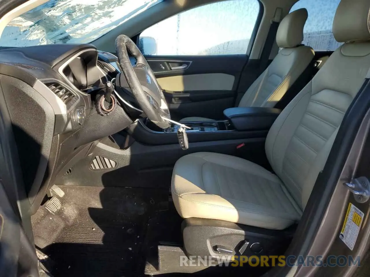 7 Photograph of a damaged car 2FMPK4J92KBB69527 FORD EDGE 2019