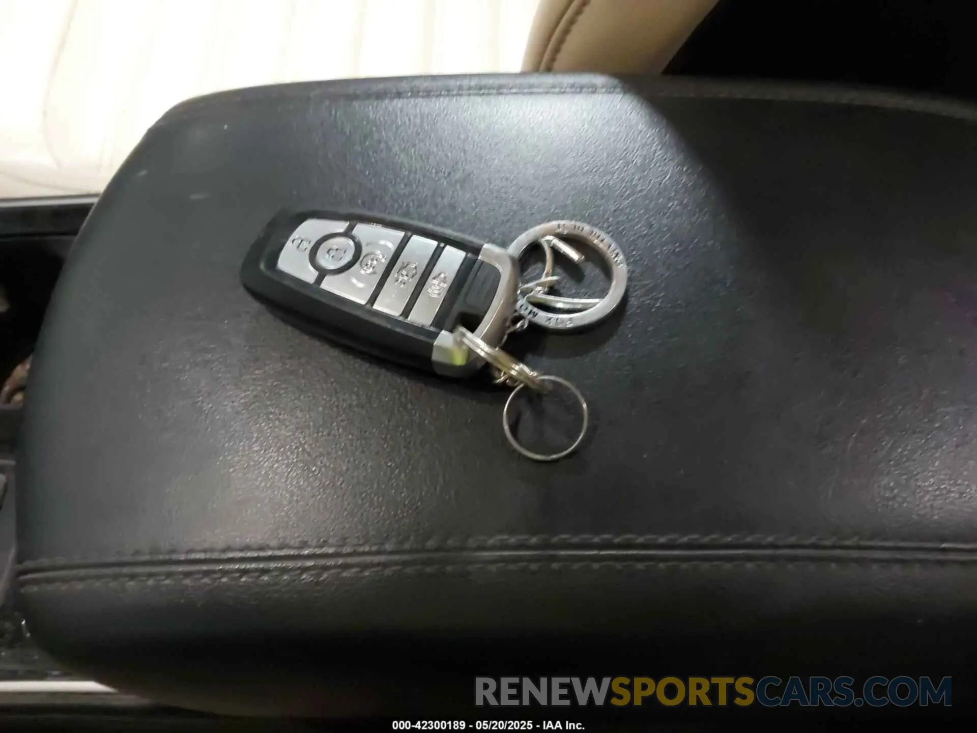 11 Photograph of a damaged car 2FMPK4J92KBC72284 FORD EDGE 2019