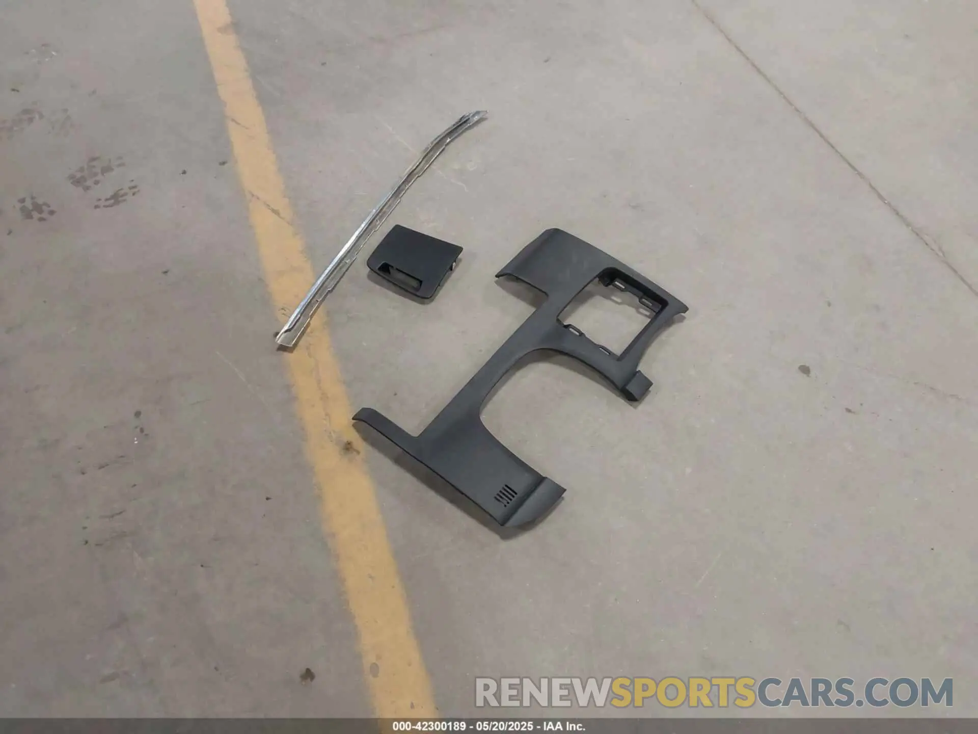 12 Photograph of a damaged car 2FMPK4J92KBC72284 FORD EDGE 2019