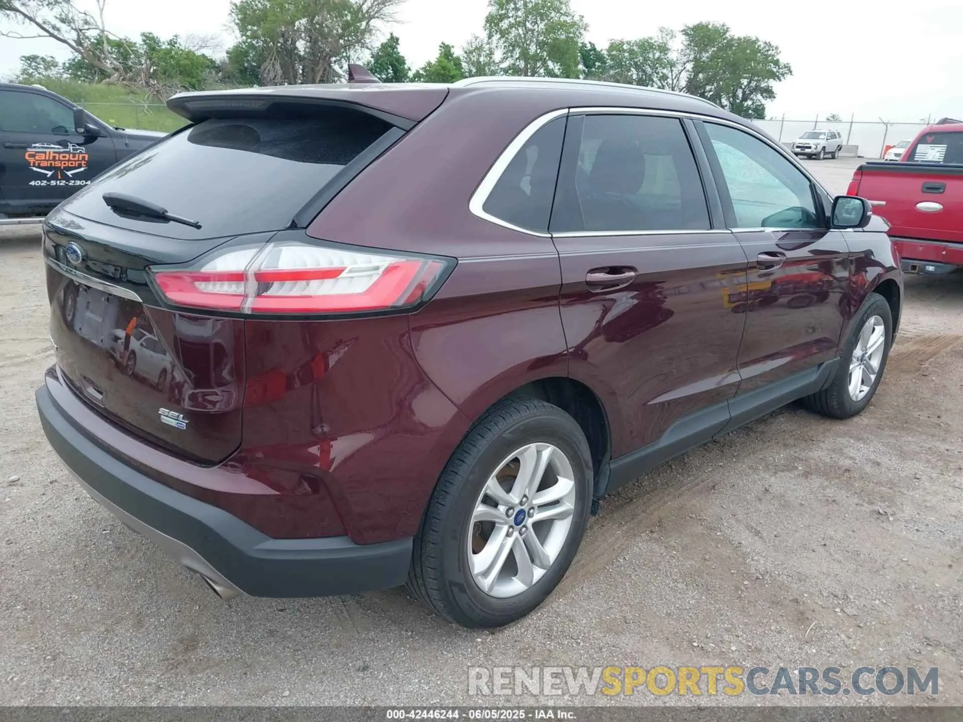 4 Photograph of a damaged car 2FMPK4J93KBB38433 FORD EDGE 2019