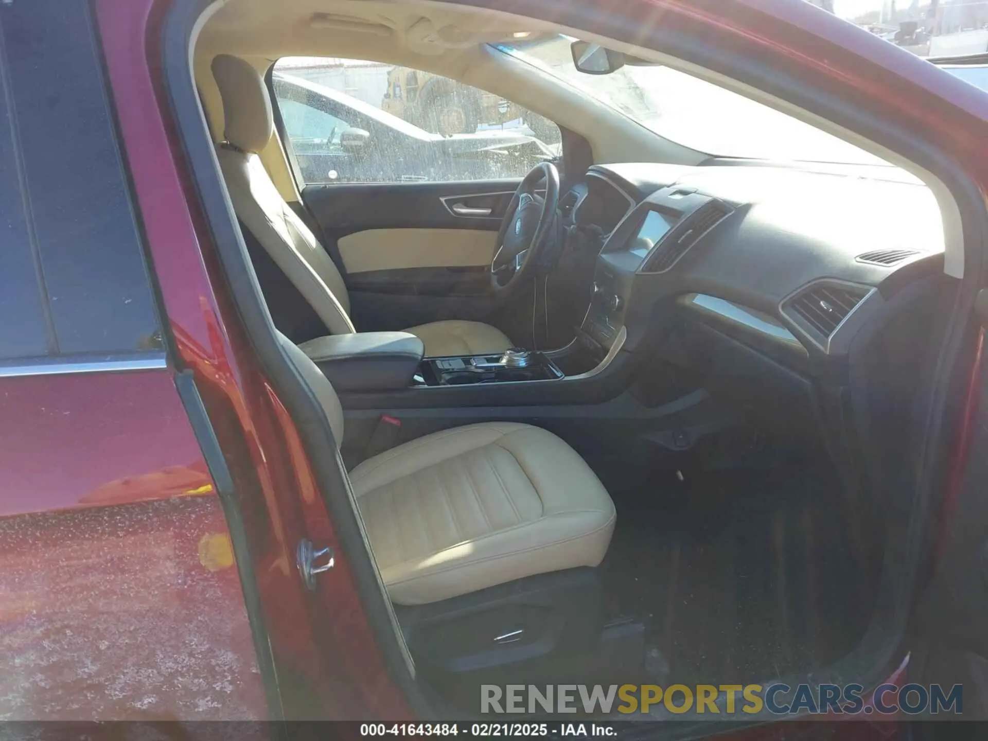 5 Photograph of a damaged car 2FMPK4J93KBB48220 FORD EDGE 2019