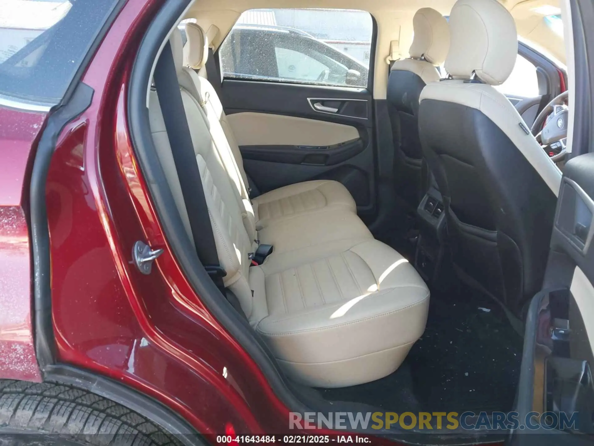 8 Photograph of a damaged car 2FMPK4J93KBB48220 FORD EDGE 2019