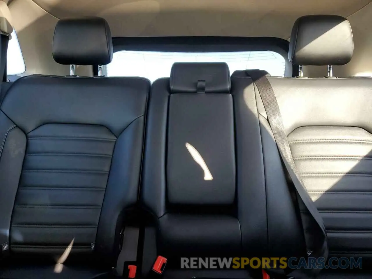 10 Фотография поврежденного автомобиля 2FMPK4J94KBB24282 FORD EDGE 2019