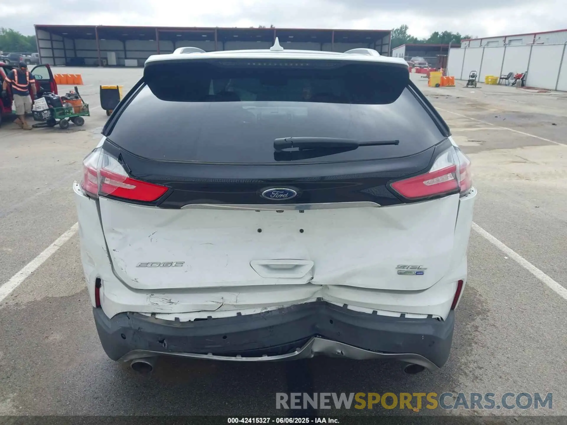 16 Фотография поврежденного автомобиля 2FMPK4J94KBB60747 FORD EDGE 2019