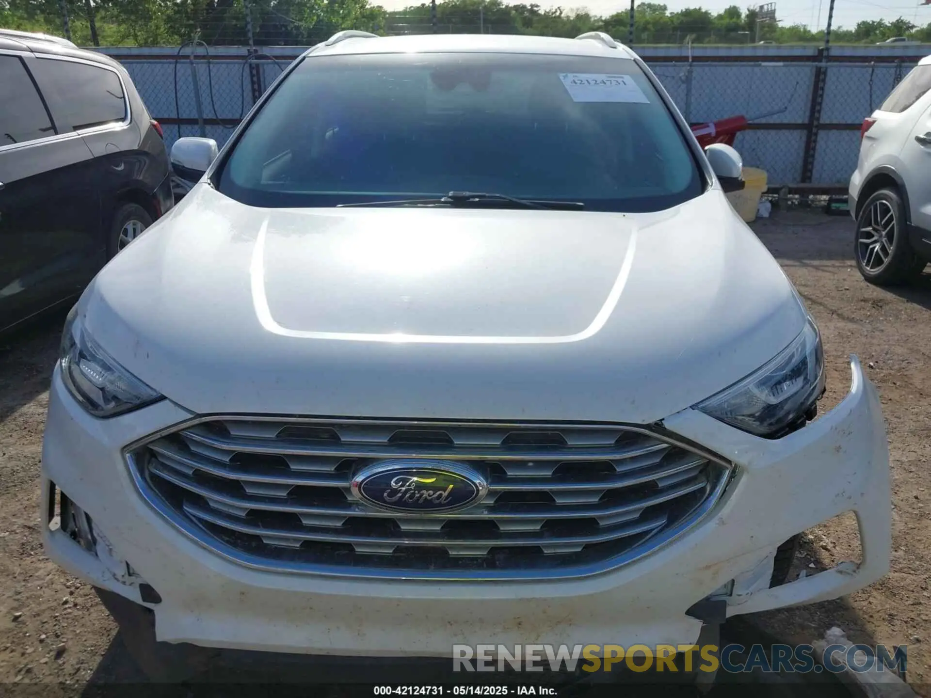 12 Photograph of a damaged car 2FMPK4J94KBB75832 FORD EDGE 2019