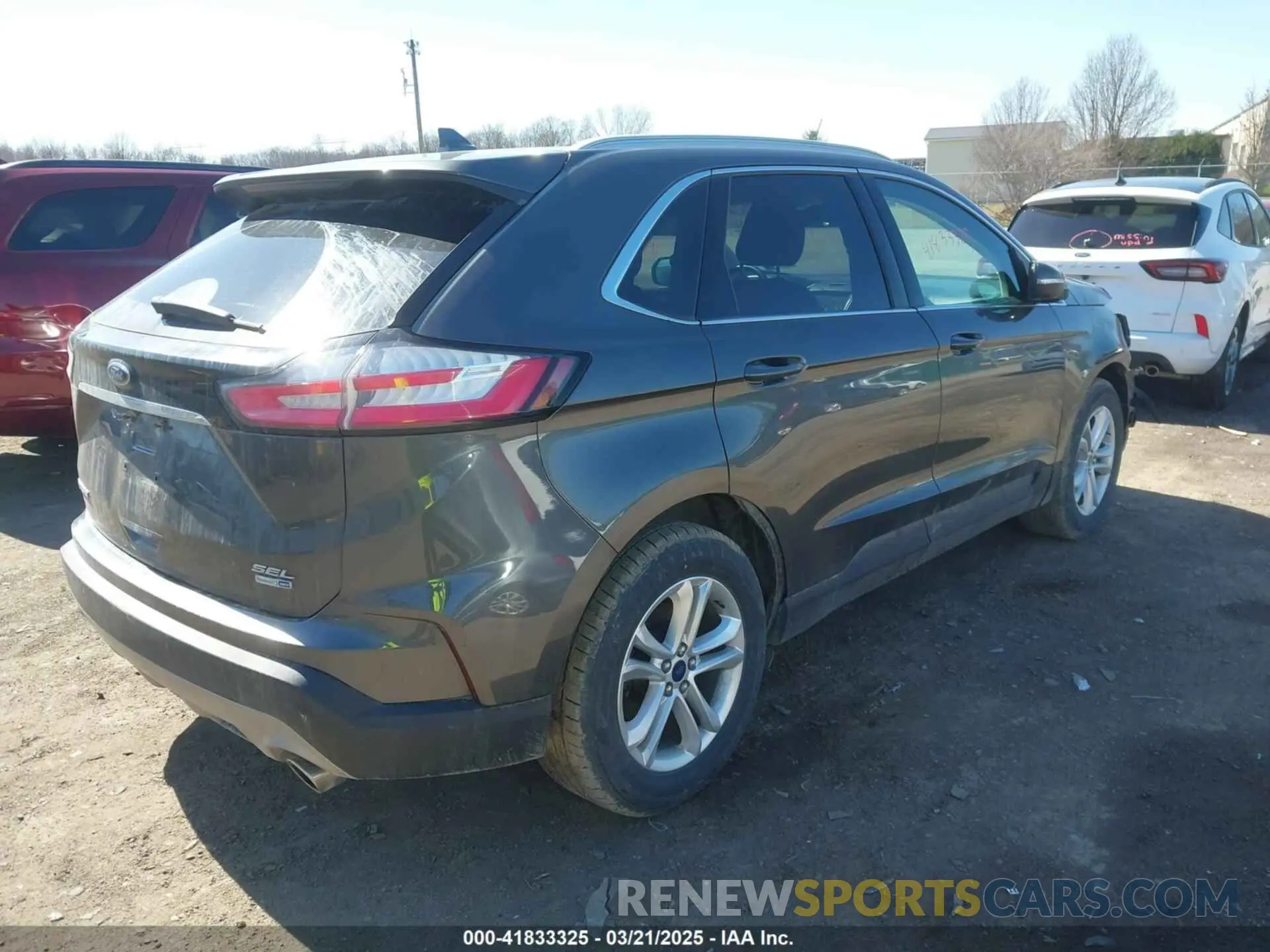 4 Photograph of a damaged car 2FMPK4J95KBB73037 FORD EDGE 2019