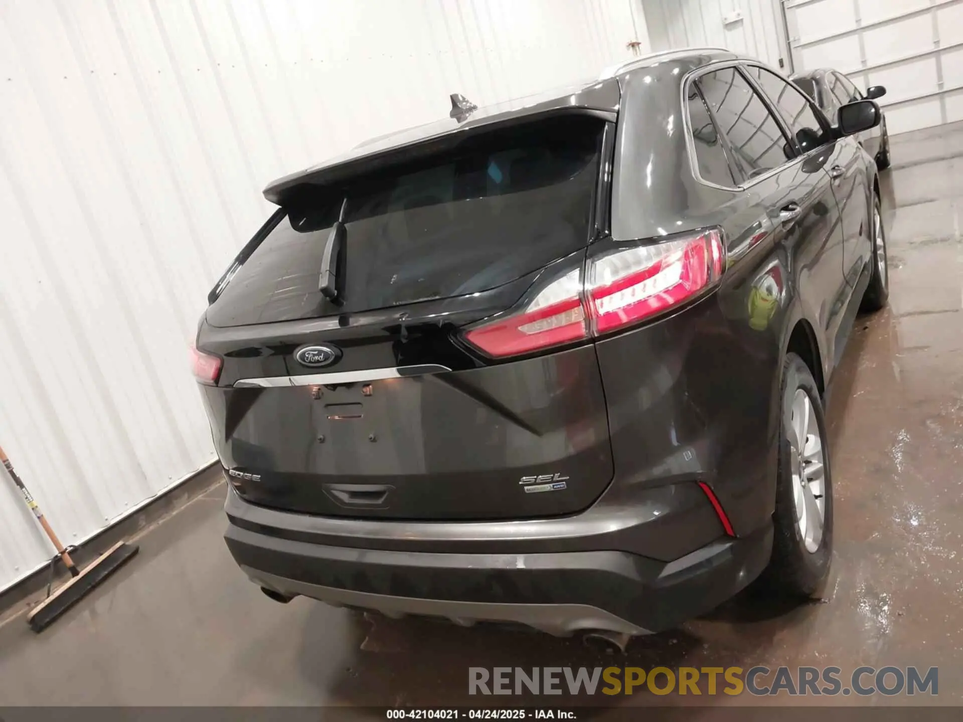 16 Фотография поврежденного автомобиля 2FMPK4J99KBB69279 FORD EDGE 2019
