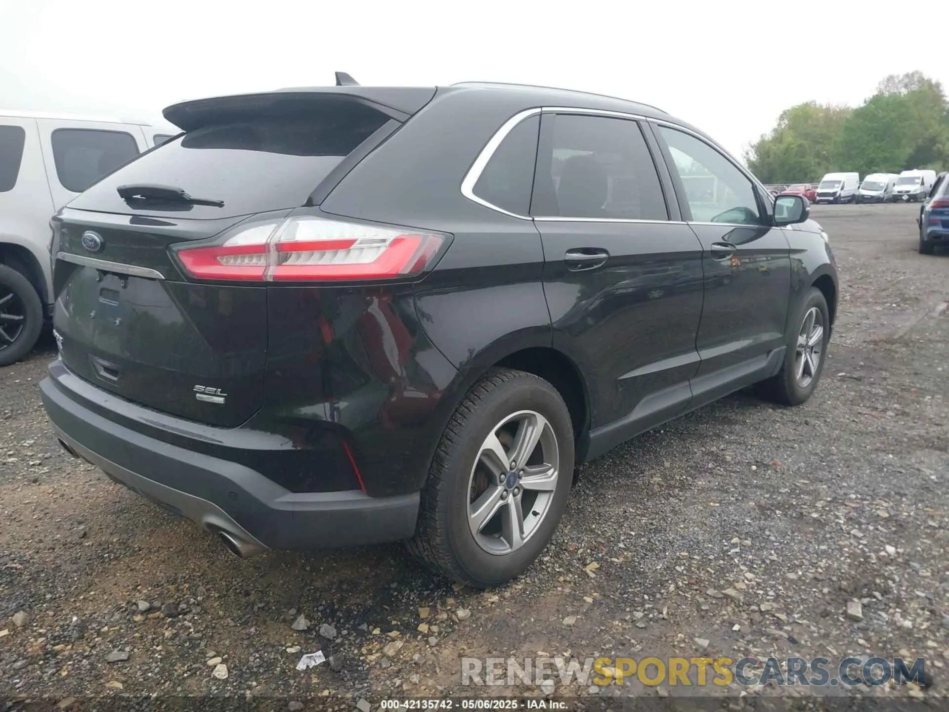 4 Photograph of a damaged car 2FMPK4J99KBC13622 FORD EDGE 2019
