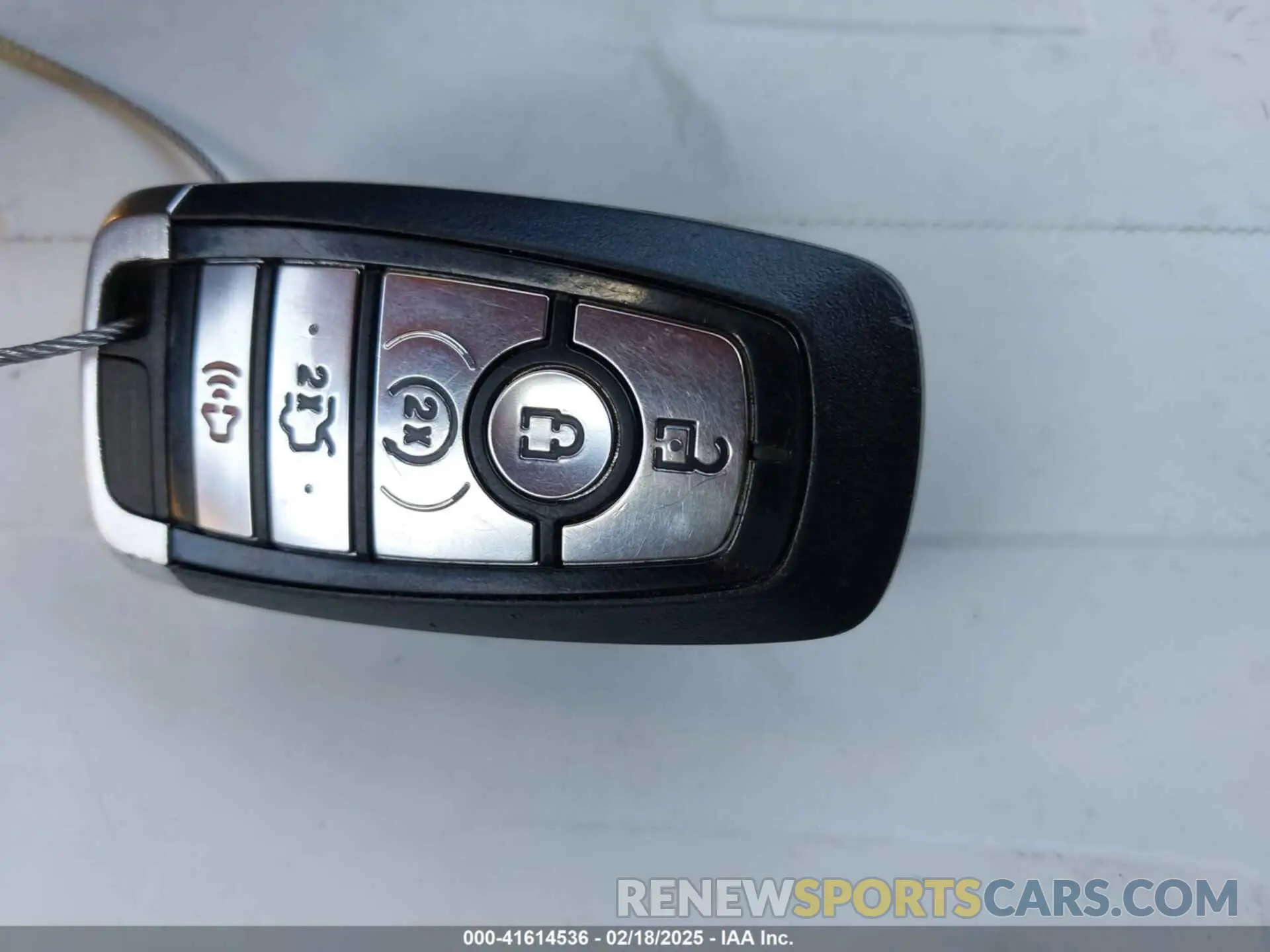 11 Фотография поврежденного автомобиля 2FMPK4J9XKBB10449 FORD EDGE 2019