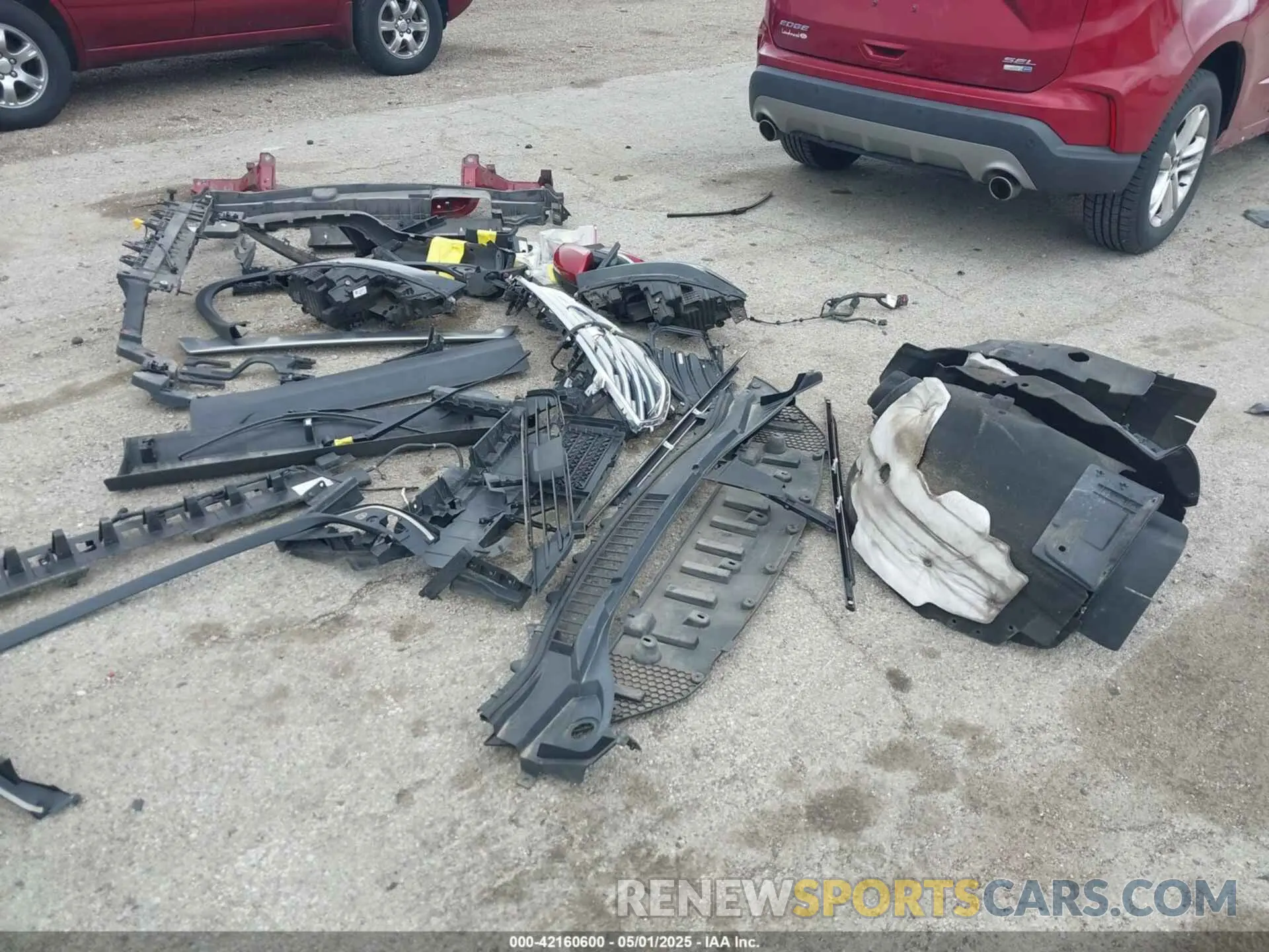19 Photograph of a damaged car 2FMPK4J9XKBC05674 FORD EDGE 2019