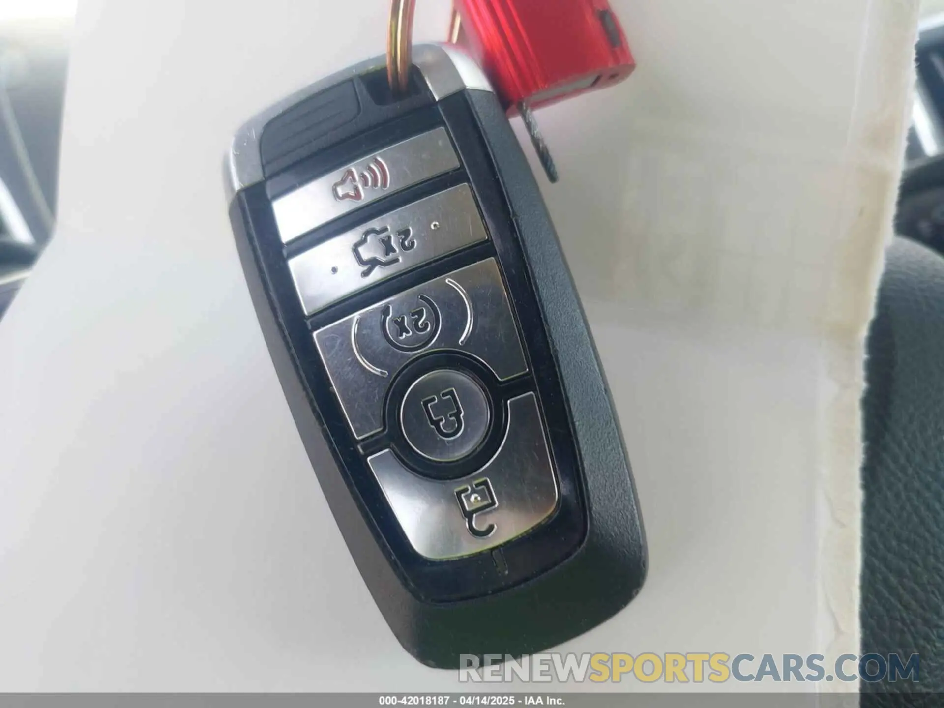 11 Фотография поврежденного автомобиля 2FMPK4K90KBB34533 FORD EDGE 2019