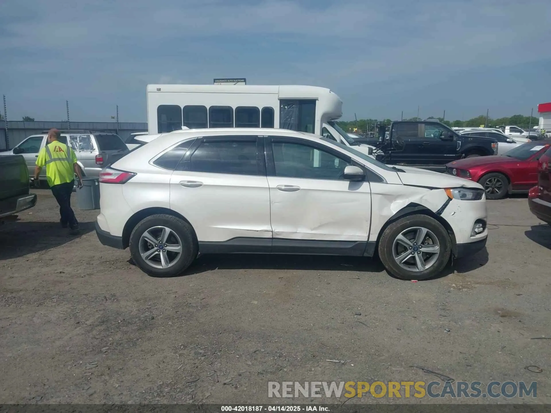 13 Фотография поврежденного автомобиля 2FMPK4K90KBB34533 FORD EDGE 2019