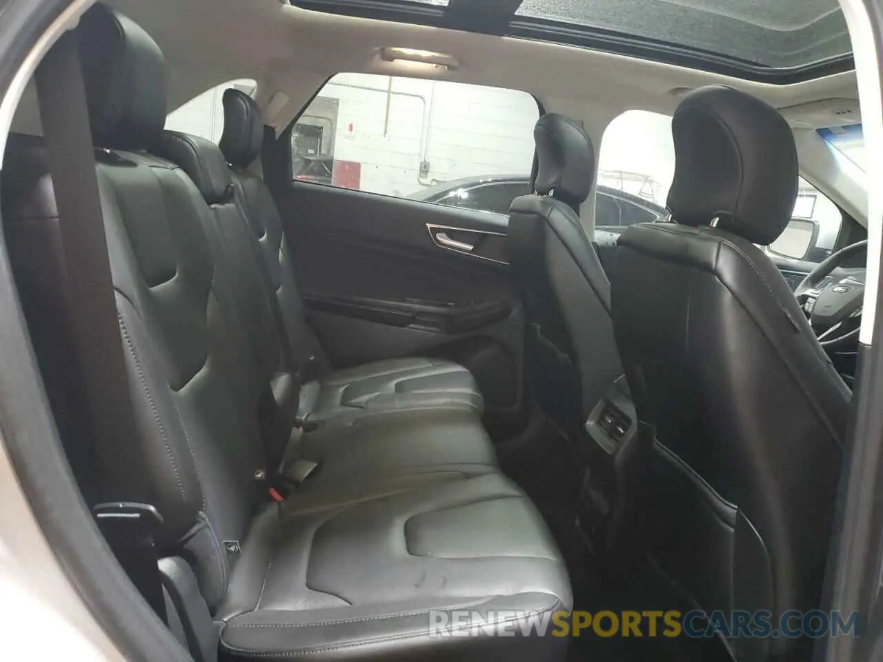 11 Photograph of a damaged car 2FMPK4K92KBC17736 FORD EDGE 2019
