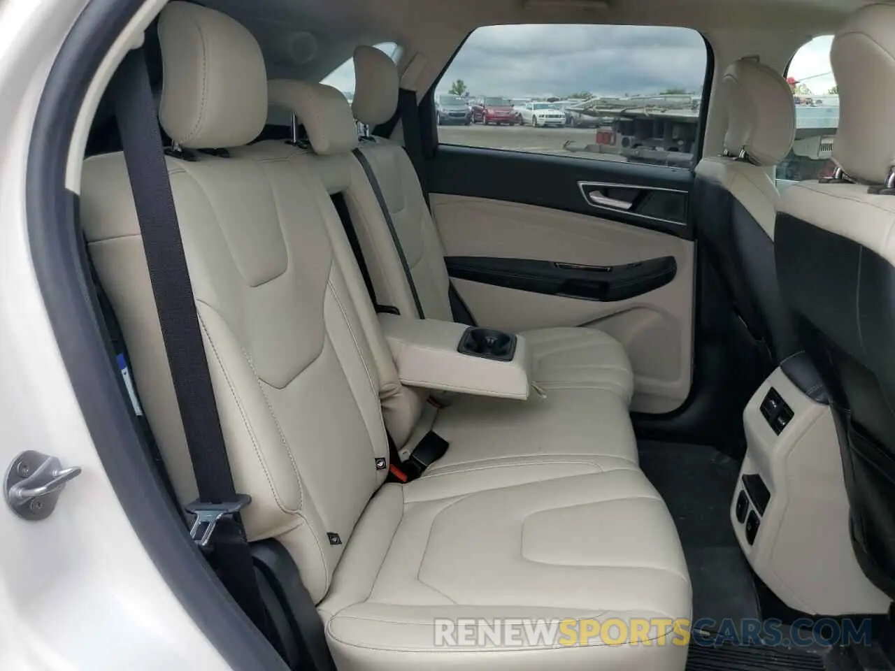 11 Фотография поврежденного автомобиля 2FMPK4K93KBB94810 FORD EDGE 2019