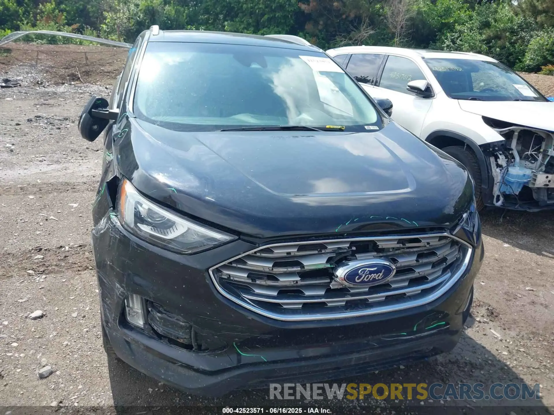 12 Photograph of a damaged car 2FMPK4K93KBC22525 FORD EDGE 2019