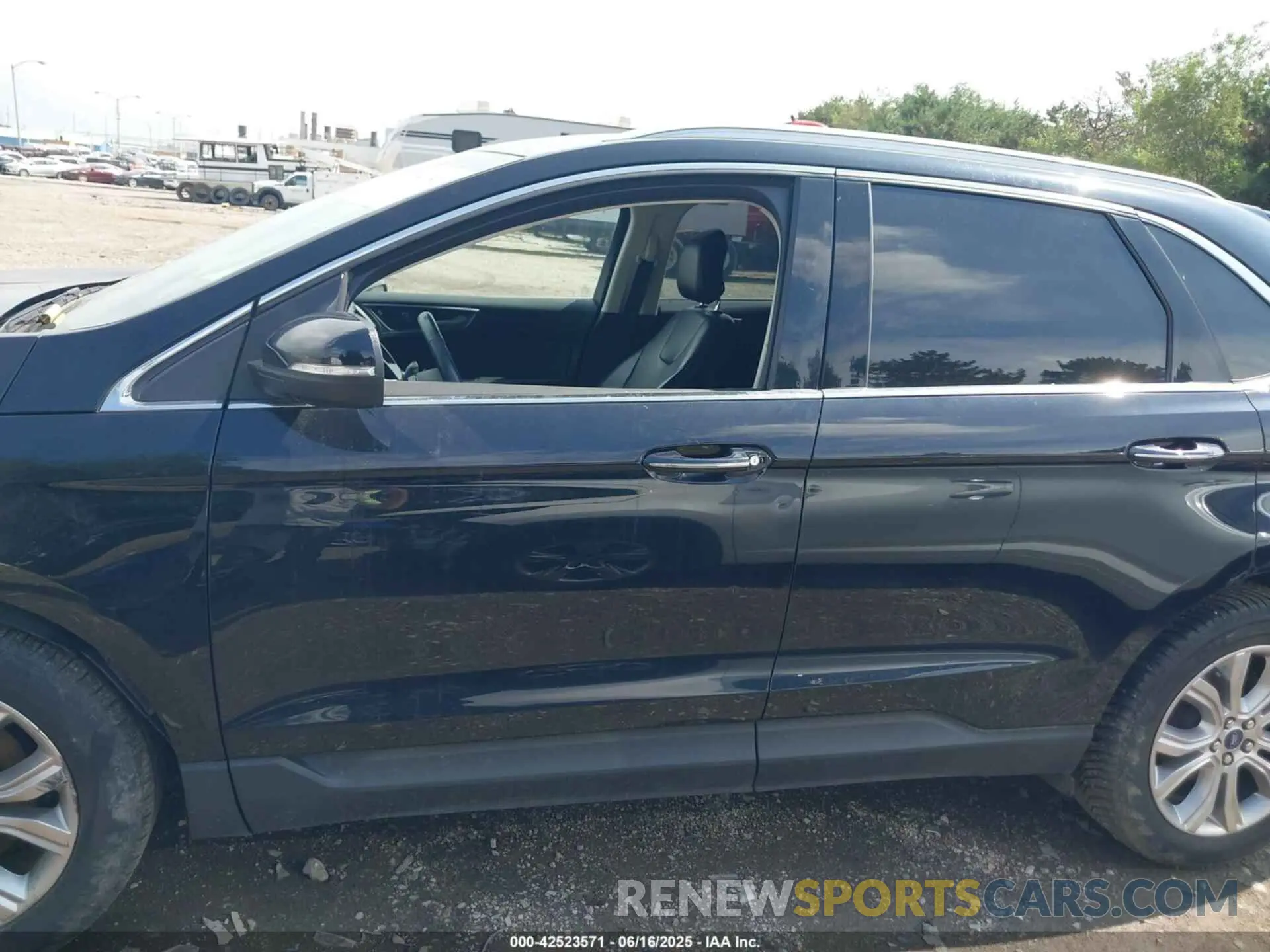 14 Photograph of a damaged car 2FMPK4K93KBC22525 FORD EDGE 2019