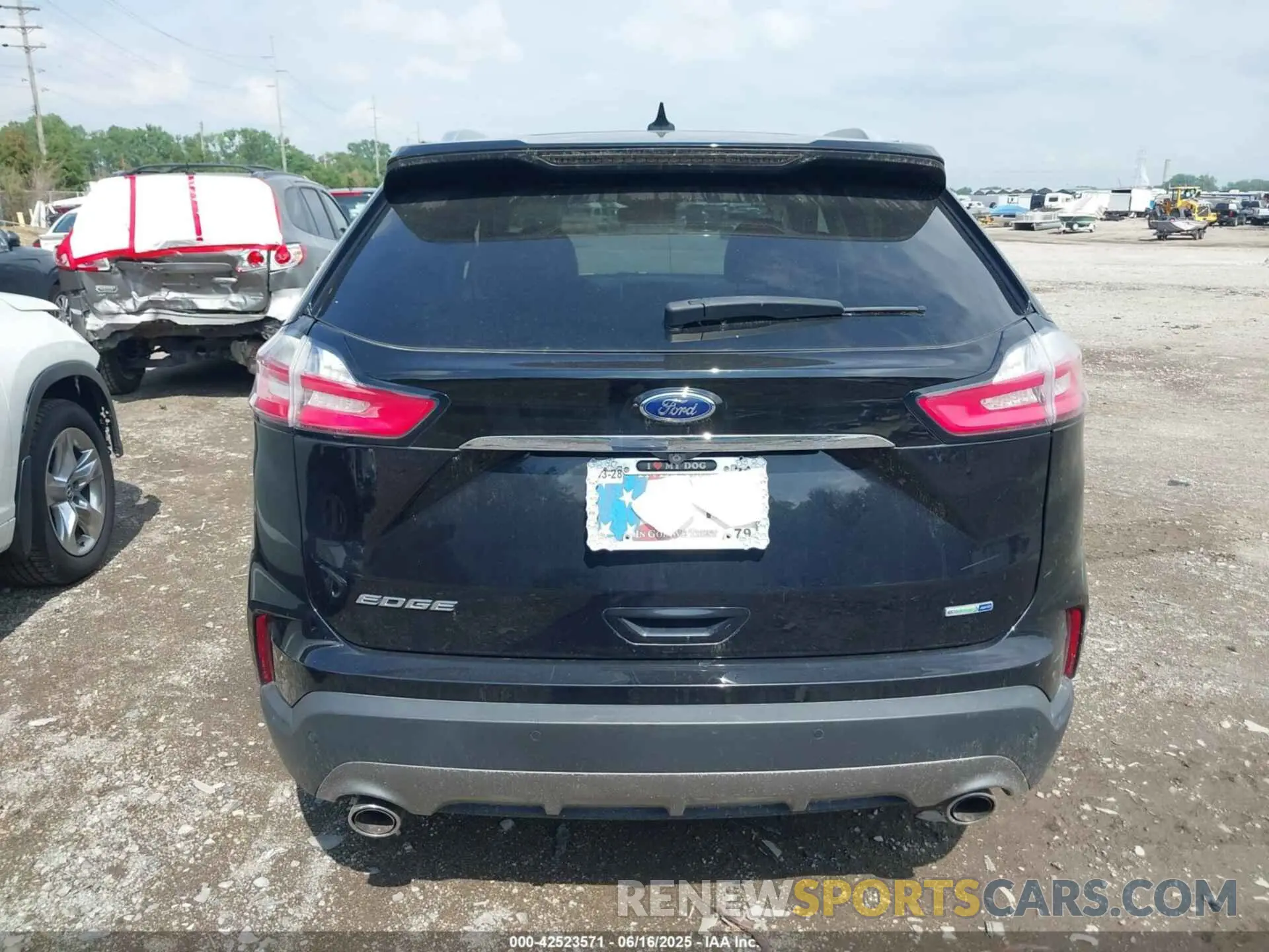 16 Photograph of a damaged car 2FMPK4K93KBC22525 FORD EDGE 2019
