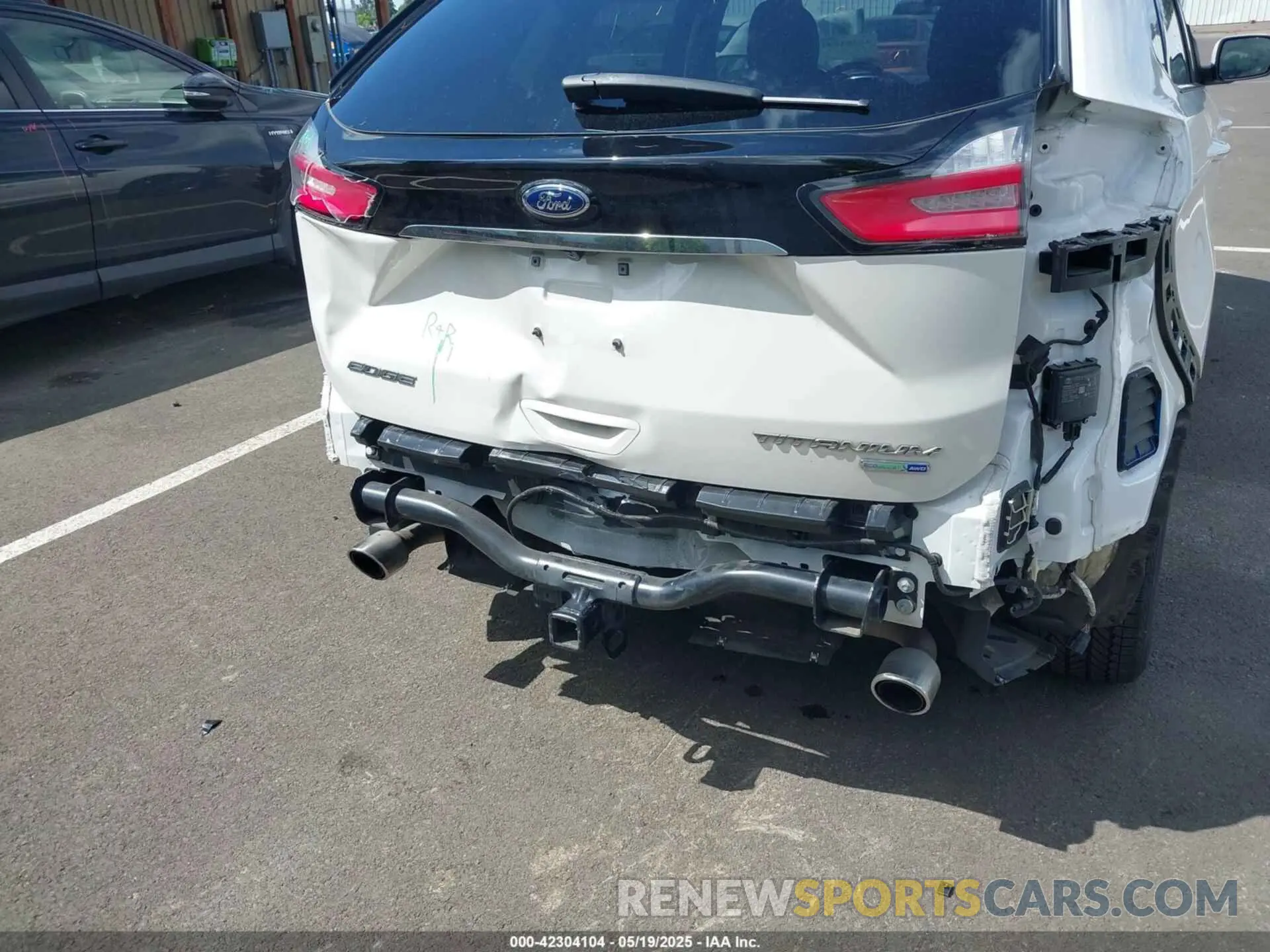 18 Фотография поврежденного автомобиля 2FMPK4K94KBC37017 FORD EDGE 2019