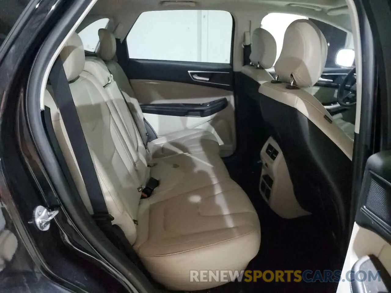 10 Photograph of a damaged car 2FMPK4K96KBB27103 FORD EDGE 2019