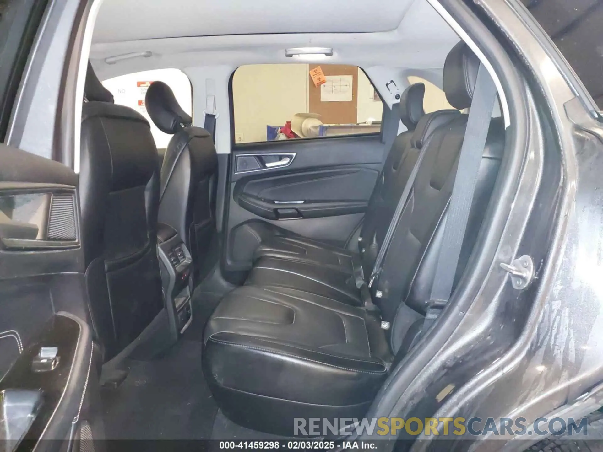 8 Photograph of a damaged car 2FMPK4K97KBB55427 FORD EDGE 2019