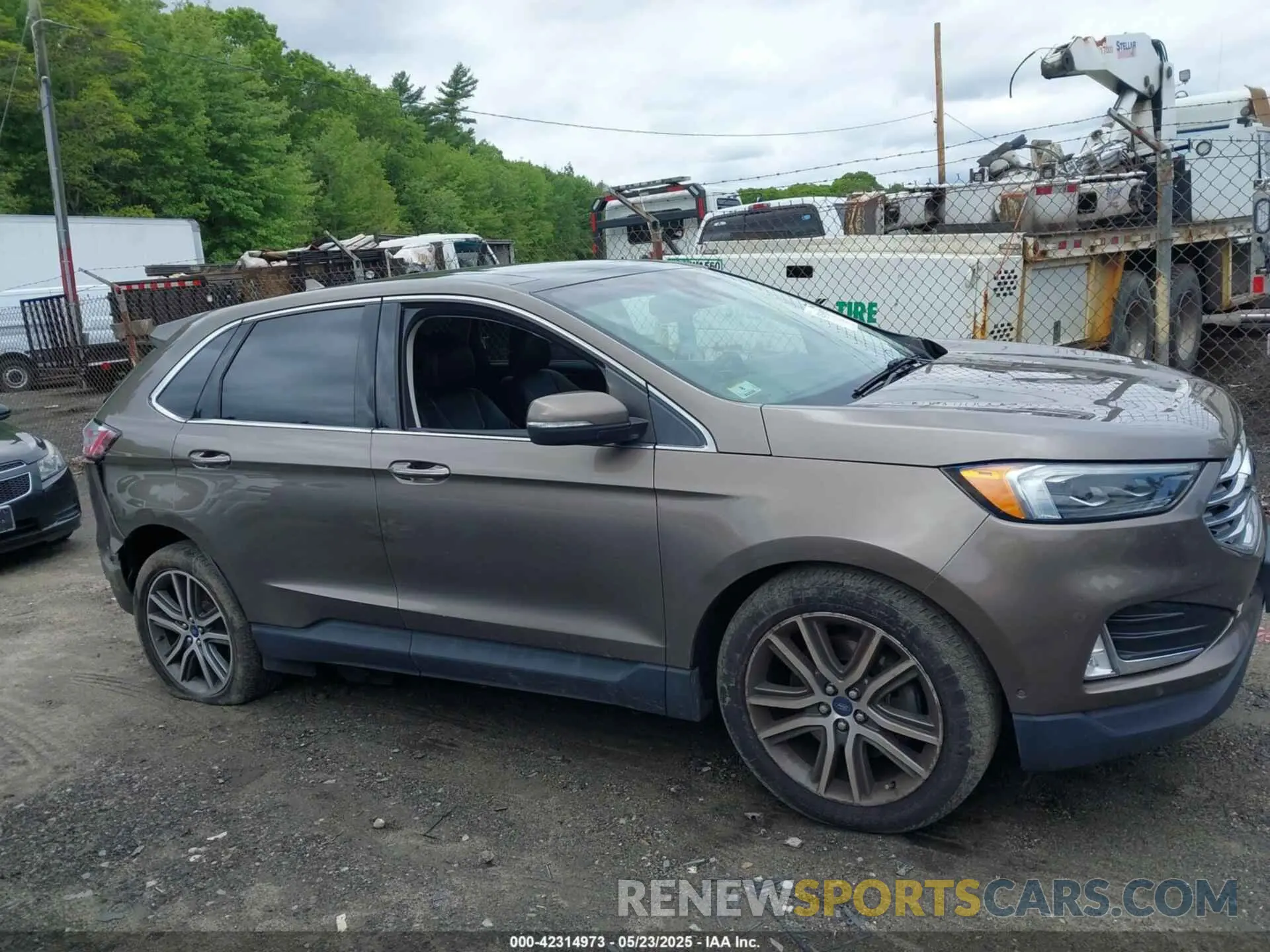 13 Photograph of a damaged car 2FMPK4K97KBB91876 FORD EDGE 2019