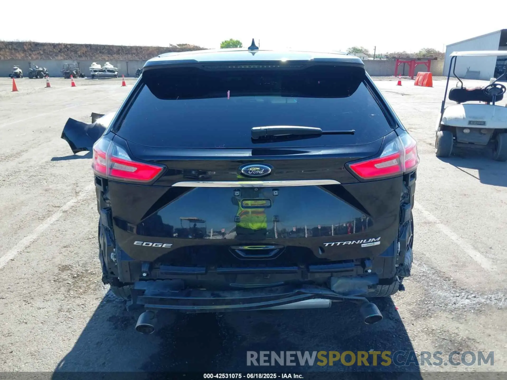 17 Photograph of a damaged car 2FMPK4K97KBC02651 FORD EDGE 2019