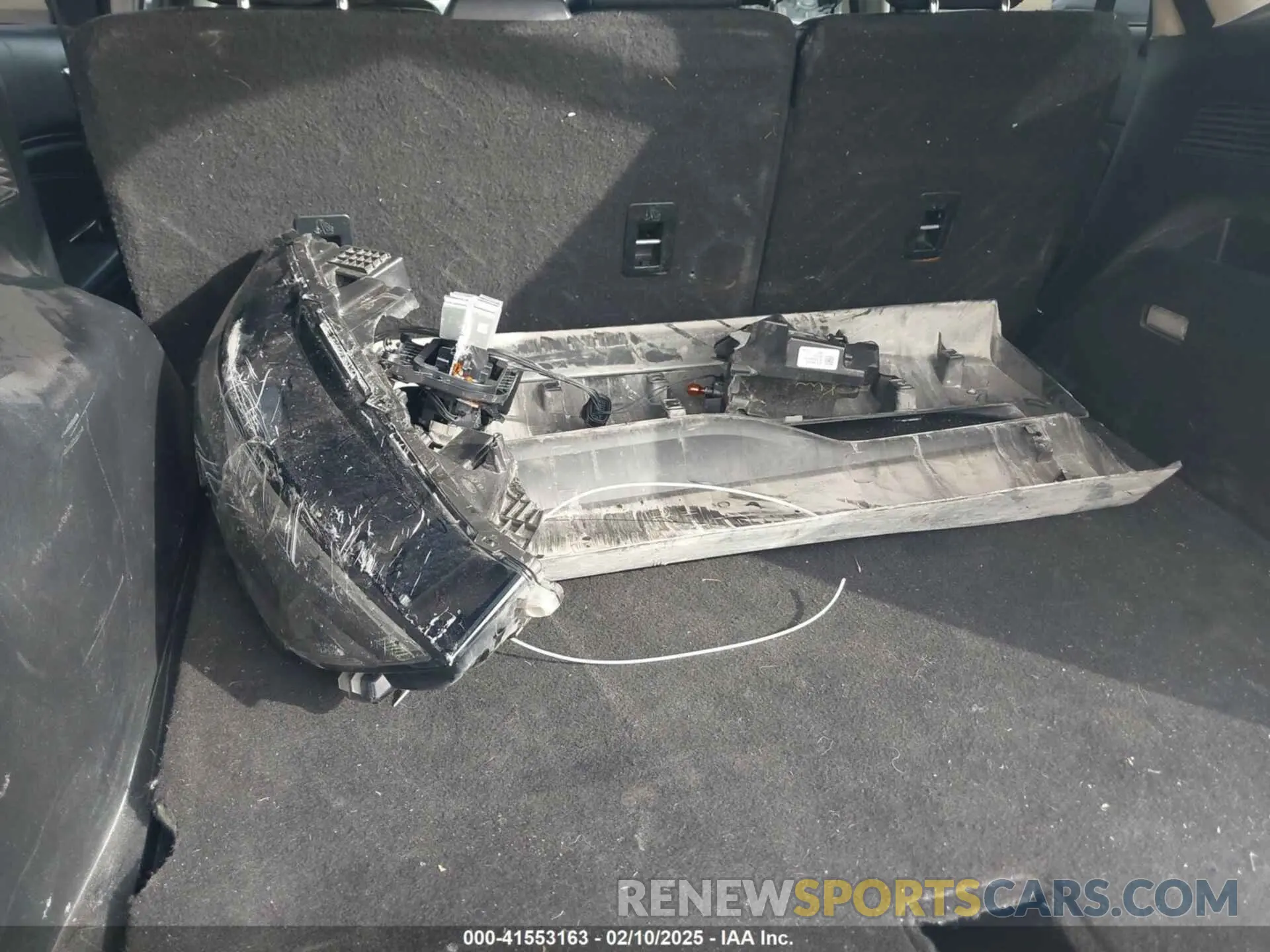 12 Photograph of a damaged car 2FMPK4K97KBC27890 FORD EDGE 2019