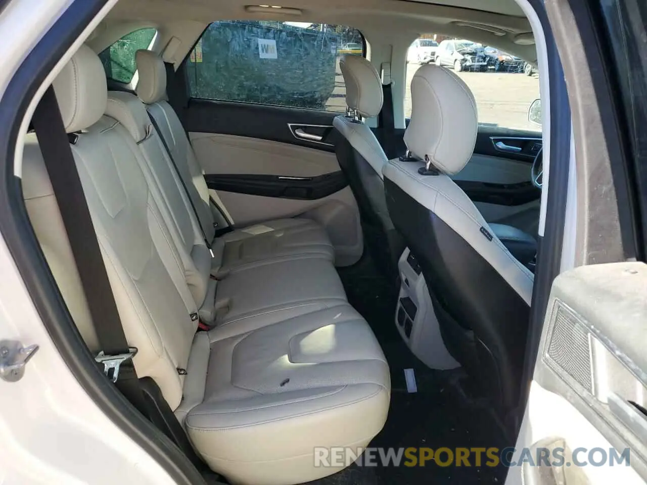 11 Photograph of a damaged car 2FMPK4K97KBC67743 FORD EDGE 2019