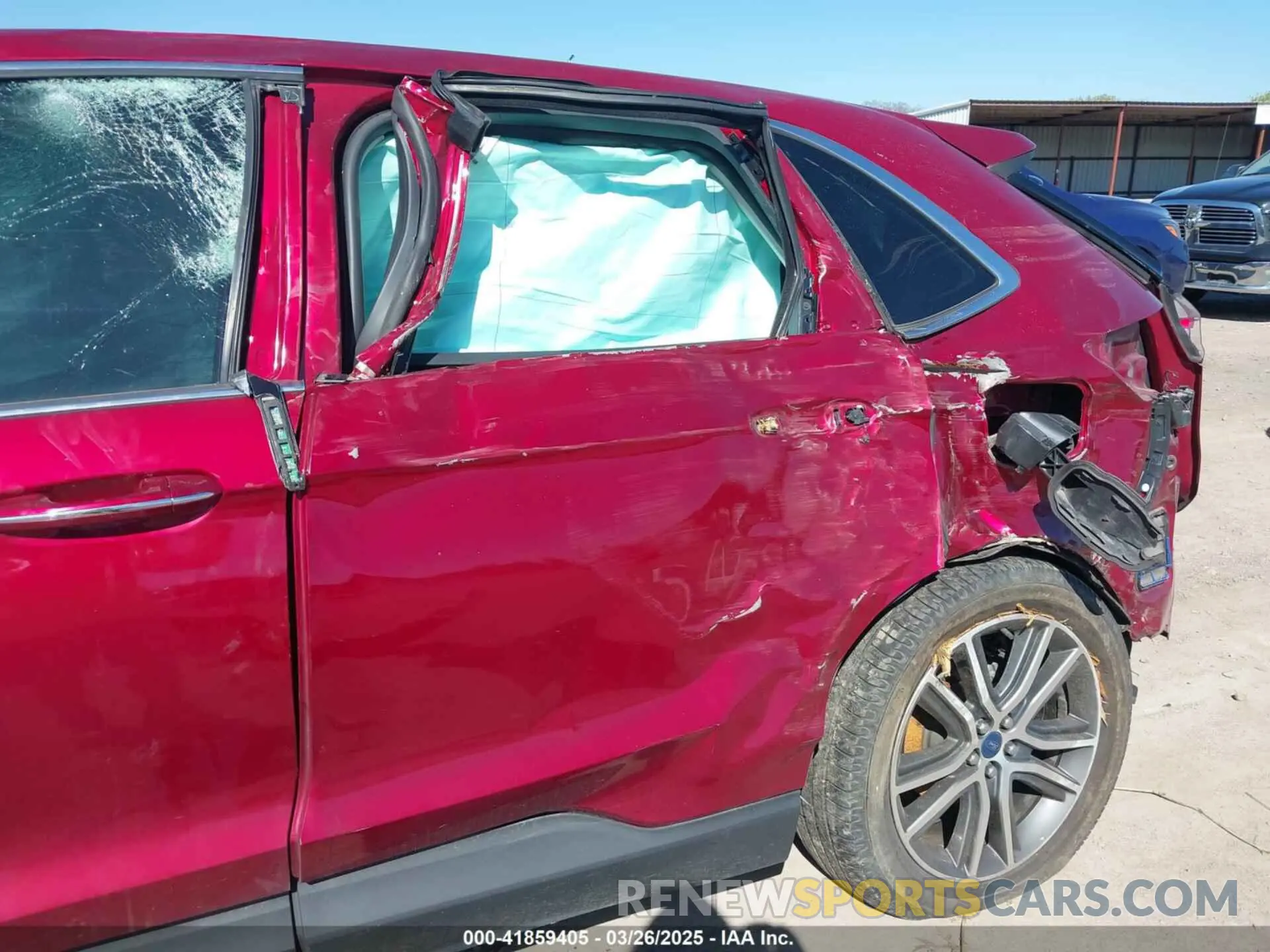18 Photograph of a damaged car 2FMPK4K98KBC43774 FORD EDGE 2019