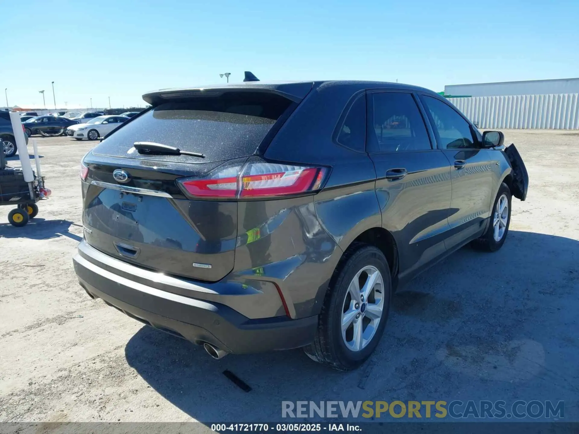 4 Photograph of a damaged car 2FMPK3G94LBB11244 FORD EDGE 2020