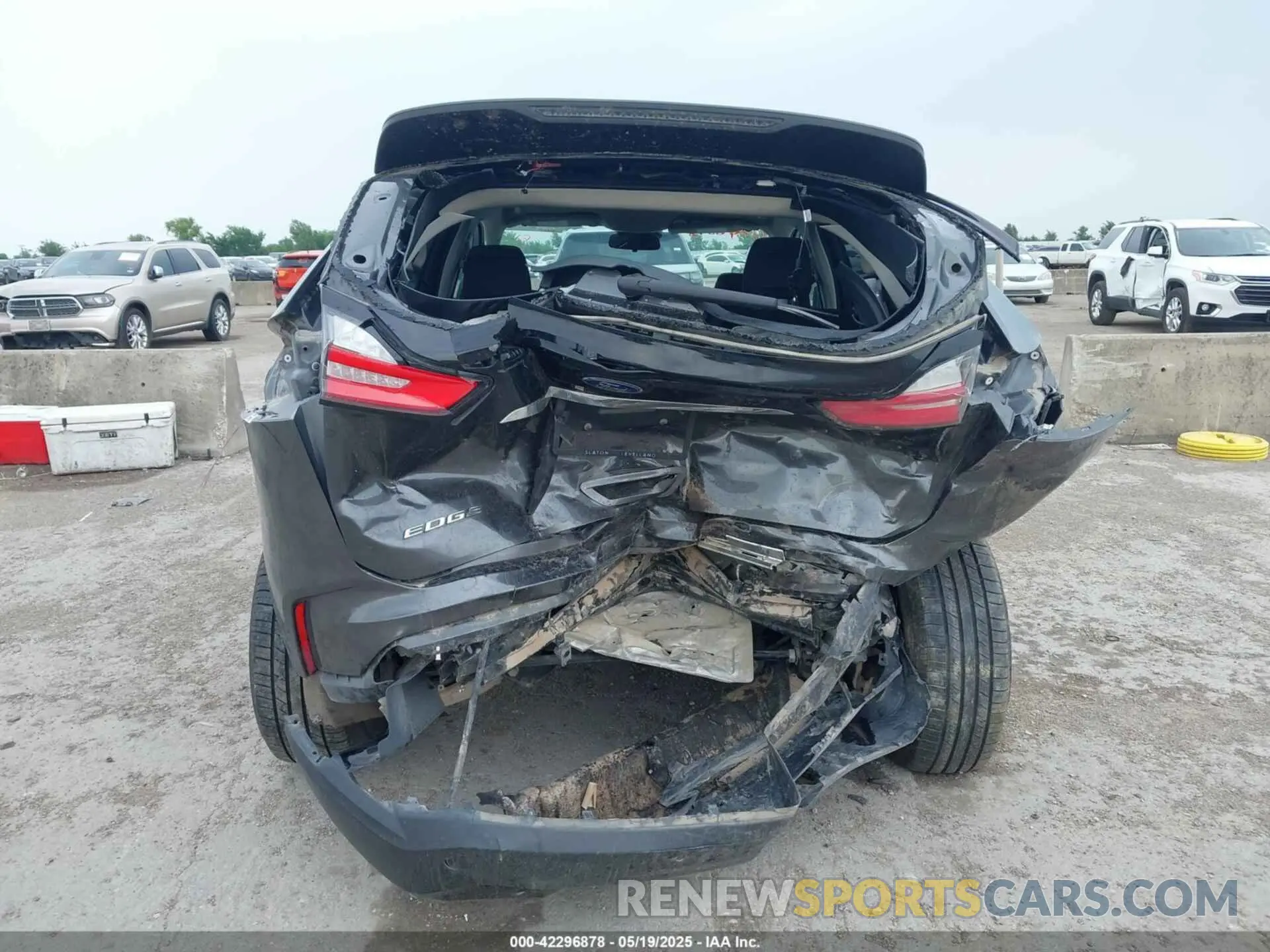 16 Фотография поврежденного автомобиля 2FMPK3G98LBB53318 FORD EDGE 2020