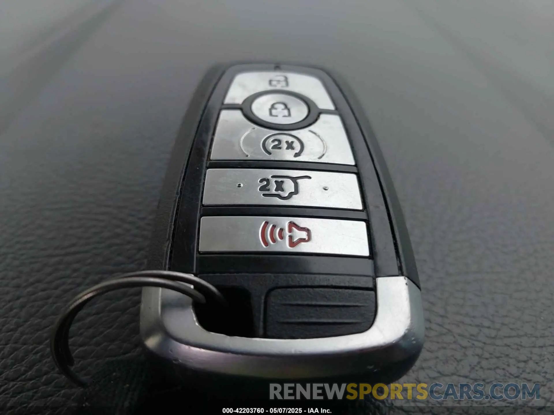 11 Фотография поврежденного автомобиля 2FMPK3J94LBB42454 FORD EDGE 2020
