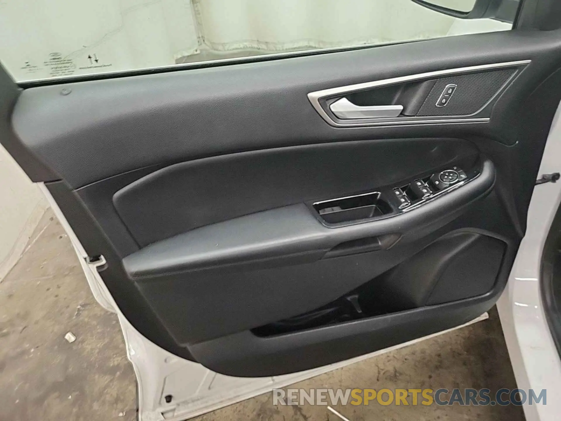 9 Фотография поврежденного автомобиля 2FMPK3J95LBA61012 FORD EDGE 2020