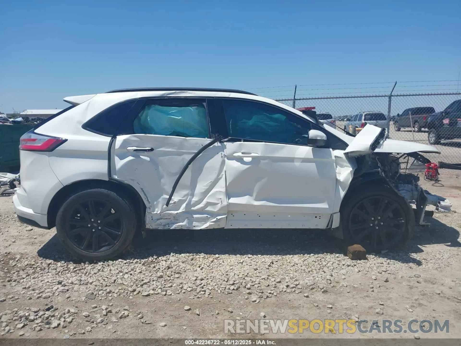 14 Photograph of a damaged car 2FMPK3J96LBB18186 FORD EDGE 2020