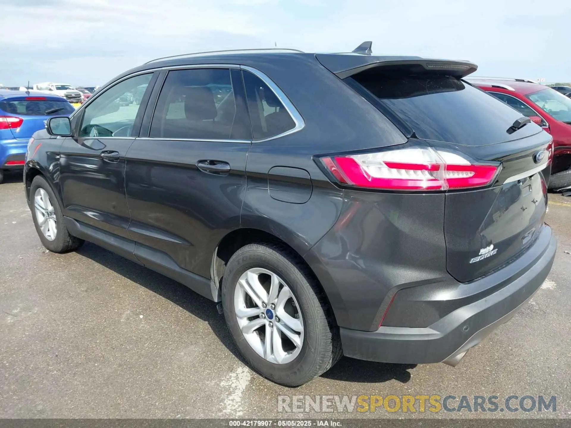 3 Фотография поврежденного автомобиля 2FMPK3J9XLBA54556 FORD EDGE 2020