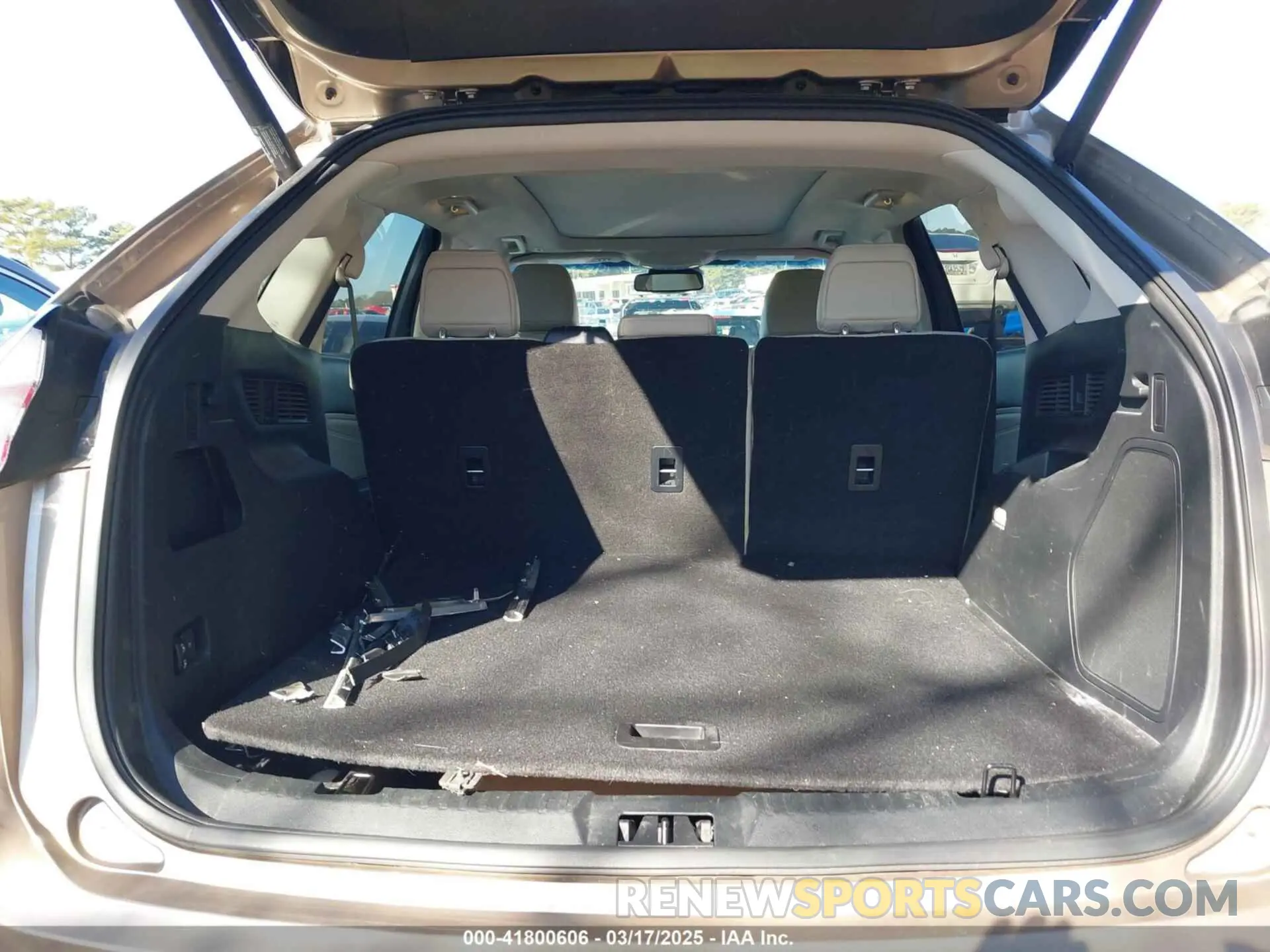 16 Photograph of a damaged car 2FMPK3K94LBB32893 FORD EDGE 2020