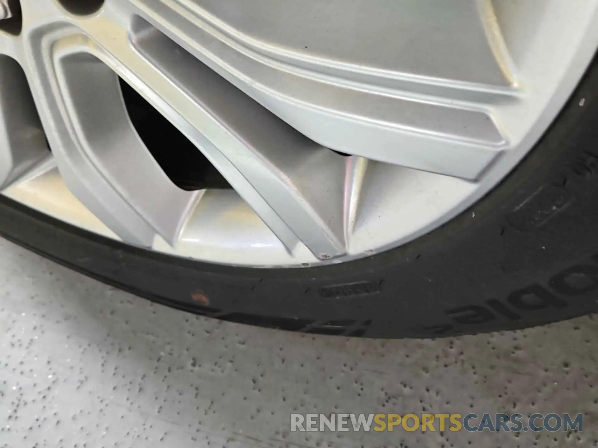 17 Photograph of a damaged car 2FMPK3K95LBA30518 FORD EDGE 2020