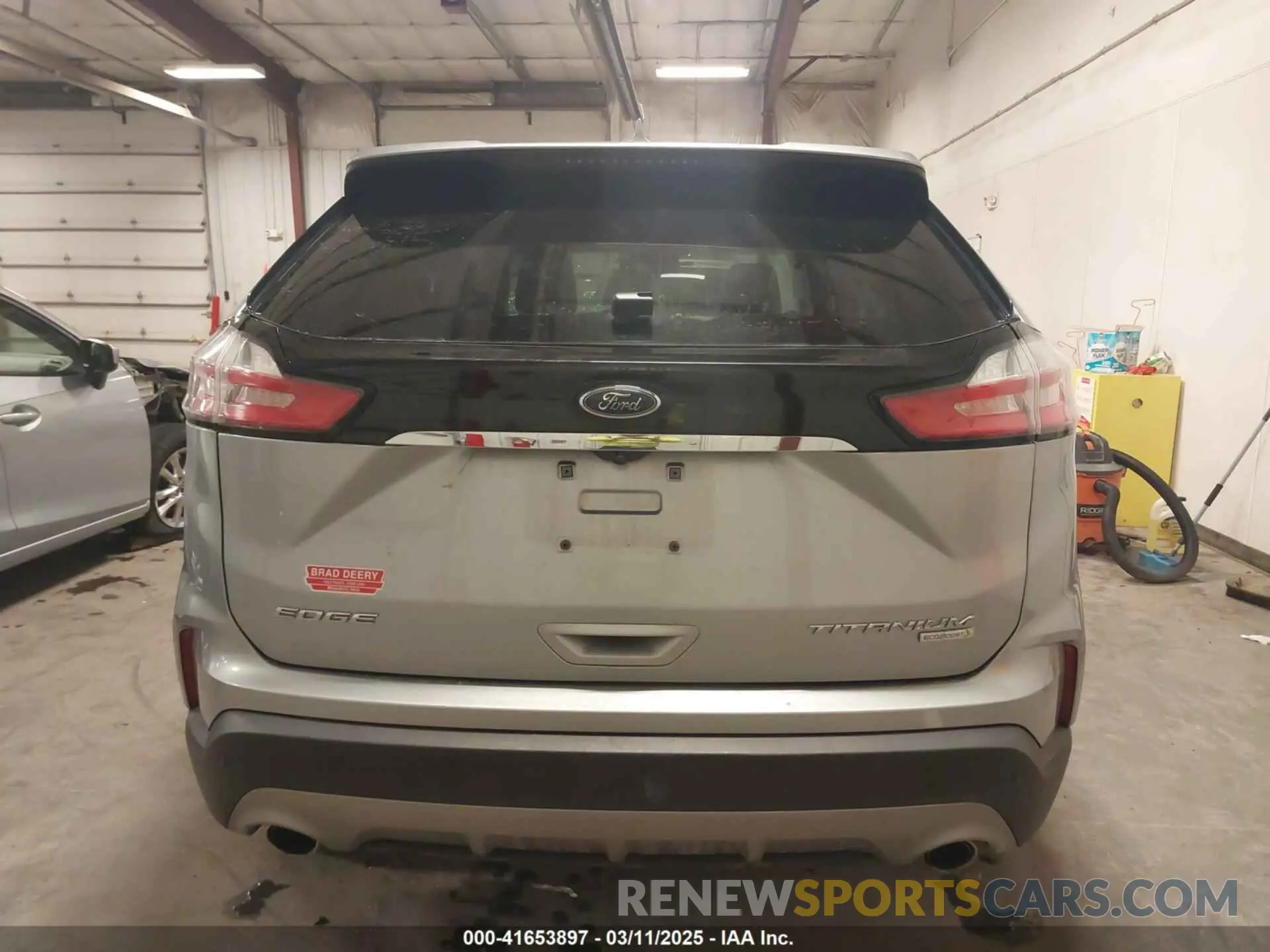 17 Photograph of a damaged car 2FMPK3K97LBA45537 FORD EDGE 2020