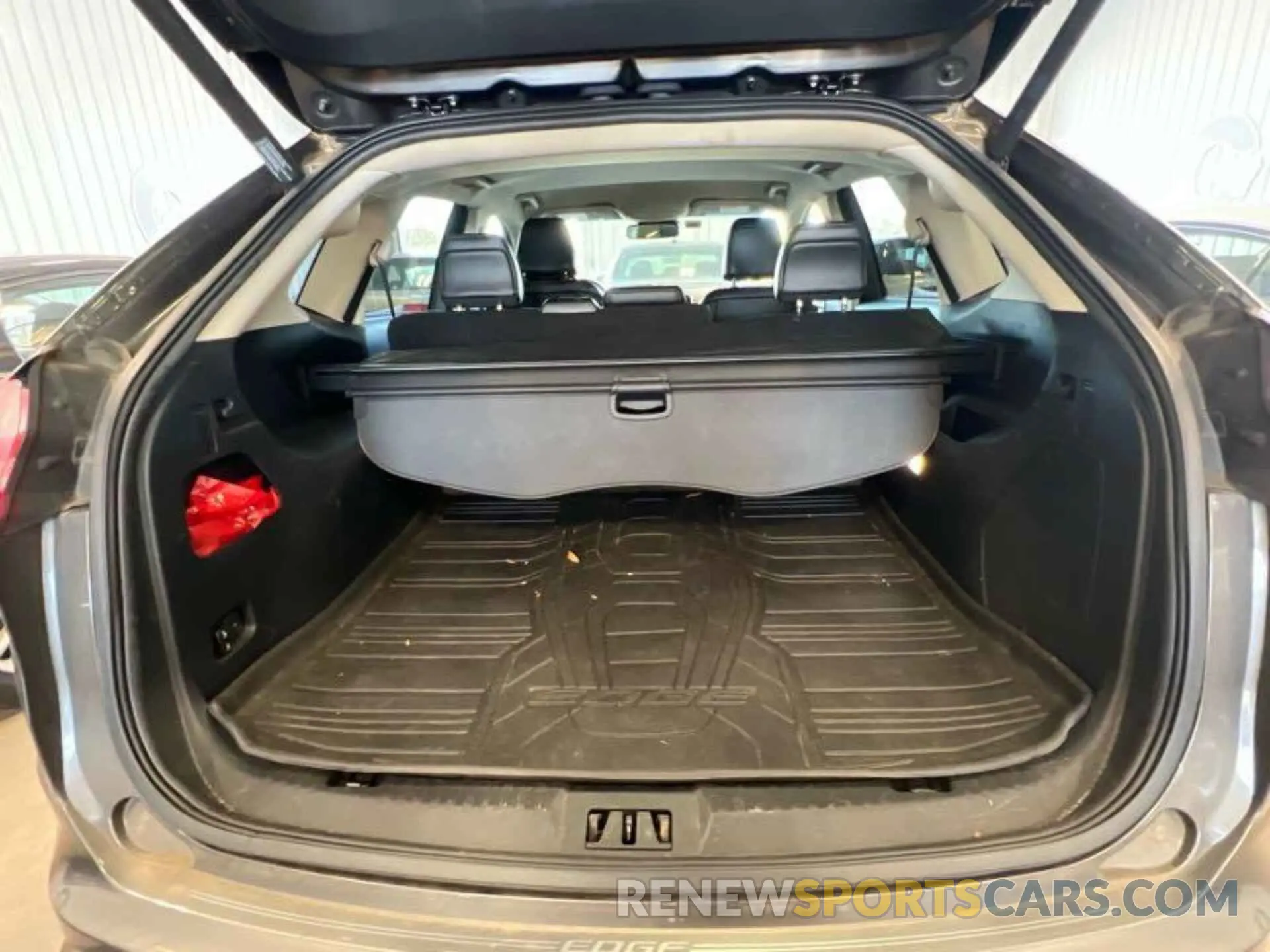 1 Photograph of a damaged car 2FMPK3K98LBA60838 FORD EDGE 2020