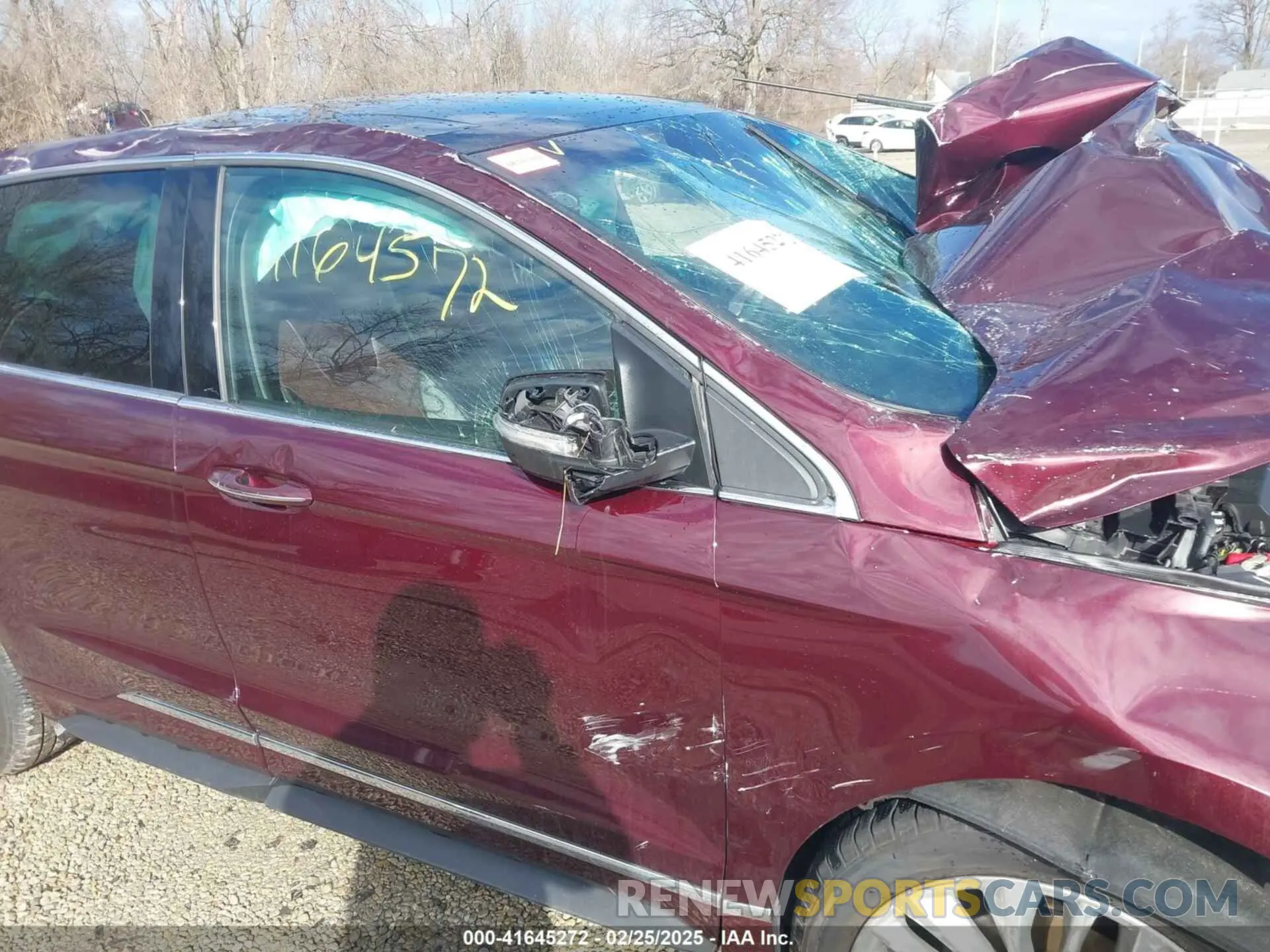 16 Photograph of a damaged car 2FMPK3K9XLBA00060 FORD EDGE 2020