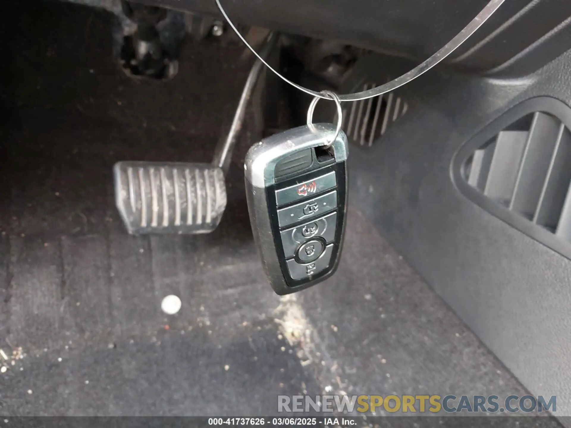 11 Фотография поврежденного автомобиля 2FMPK3K9XLBB57605 FORD EDGE 2020