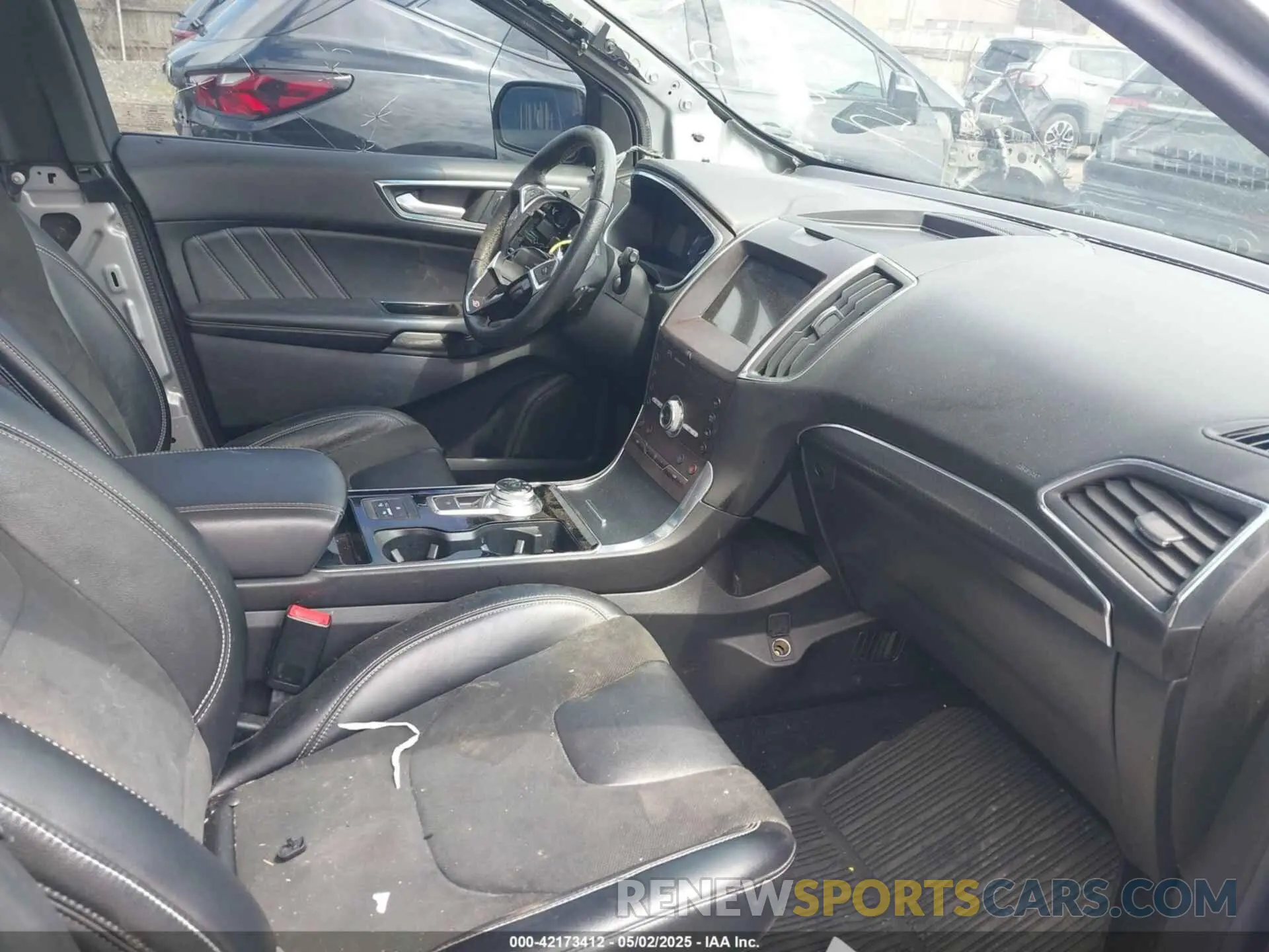 5 Photograph of a damaged car 2FMPK4AP0LBA05872 FORD EDGE 2020
